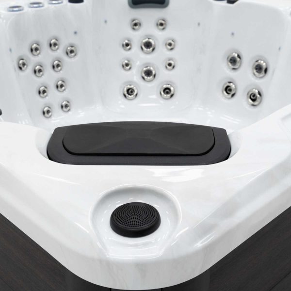 Nova Electric Hot Tub | 5 Person - Image 6